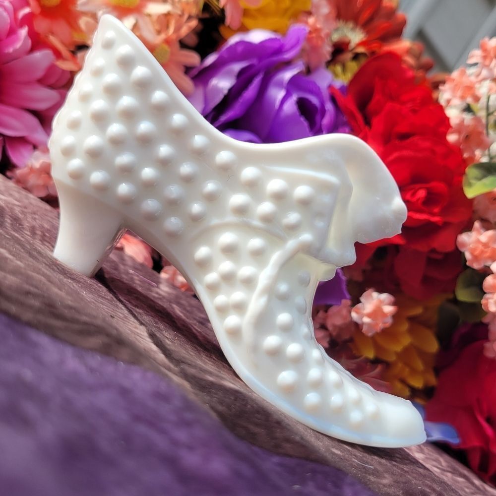 Fenton Hobnail Shoe Slipper‎